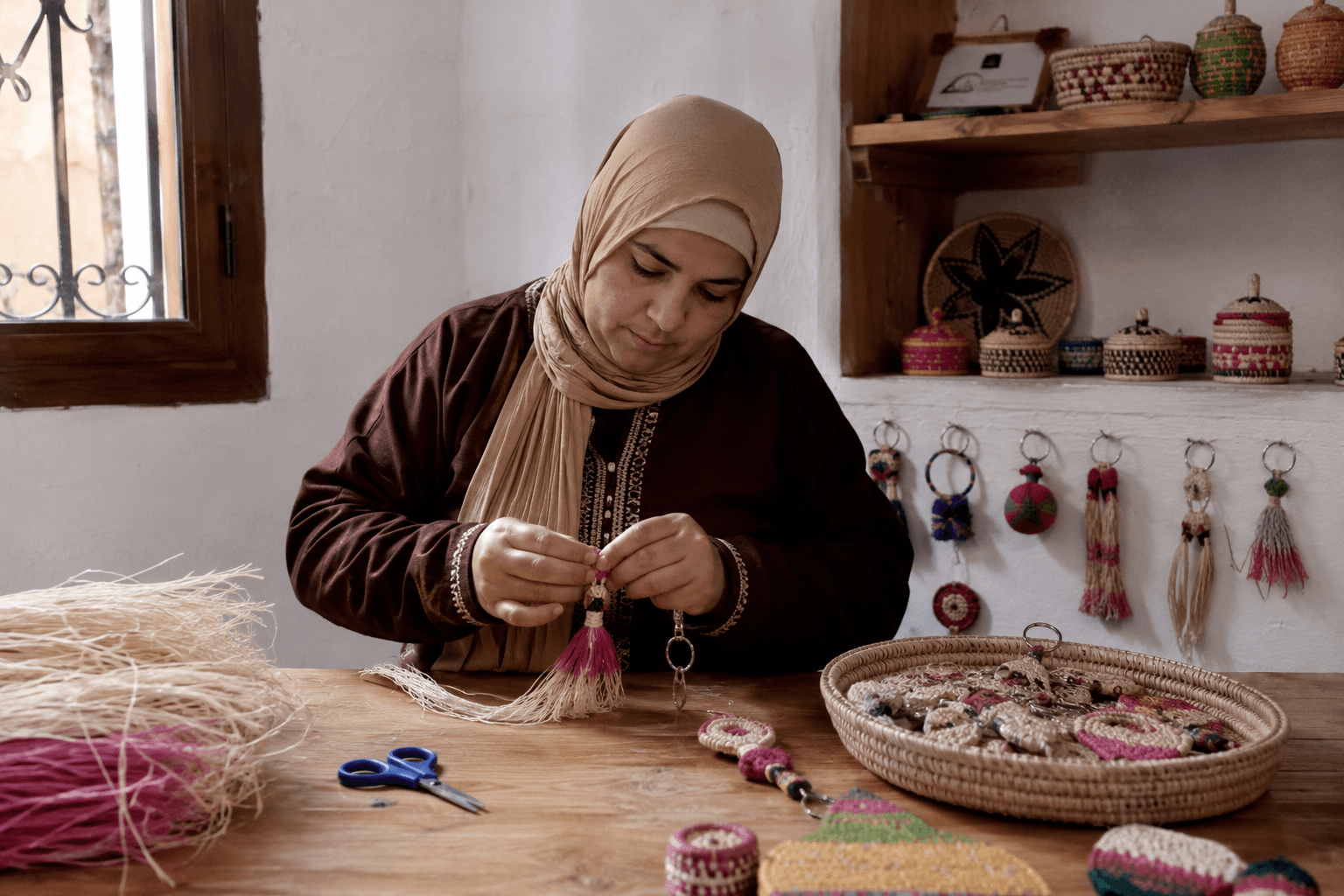 Atelier porte clé en raphia, fabriquez votre porte clé en raphia
